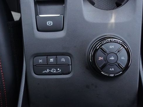 Used 2025 Ford Ranger Raptor AWD/4WD image 23