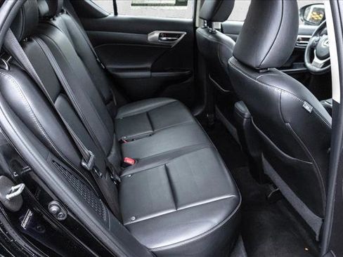 Used 2014 Lexus CT 200h image 24