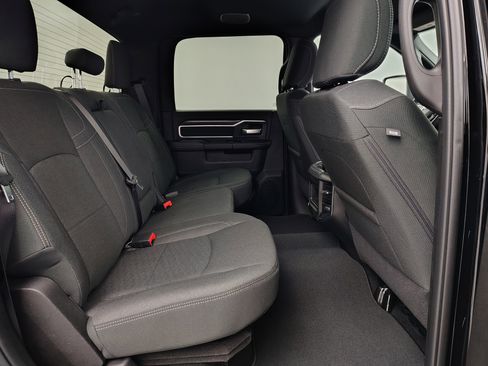 New 2026 RAM 2500 Big Horn AWD/4WD image 23