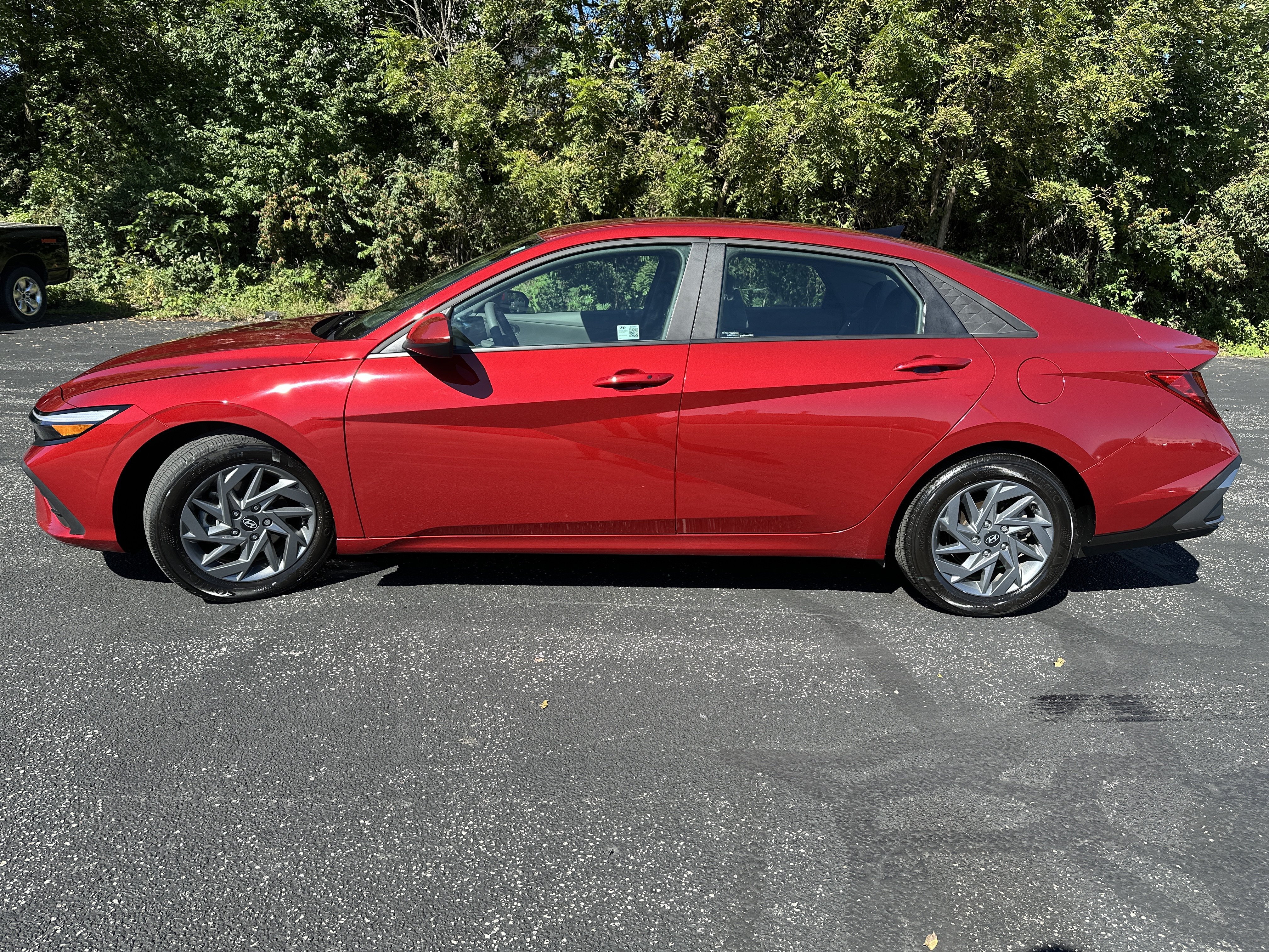 Certified 2024 Hyundai Elantra SEL FWD image 4