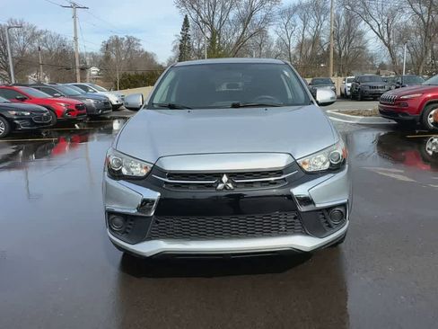 Used 2018 Mitsubishi Outlander Sport ES image 3