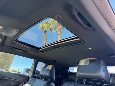 Used 2017 Dodge Challenger SXT Plus image 17