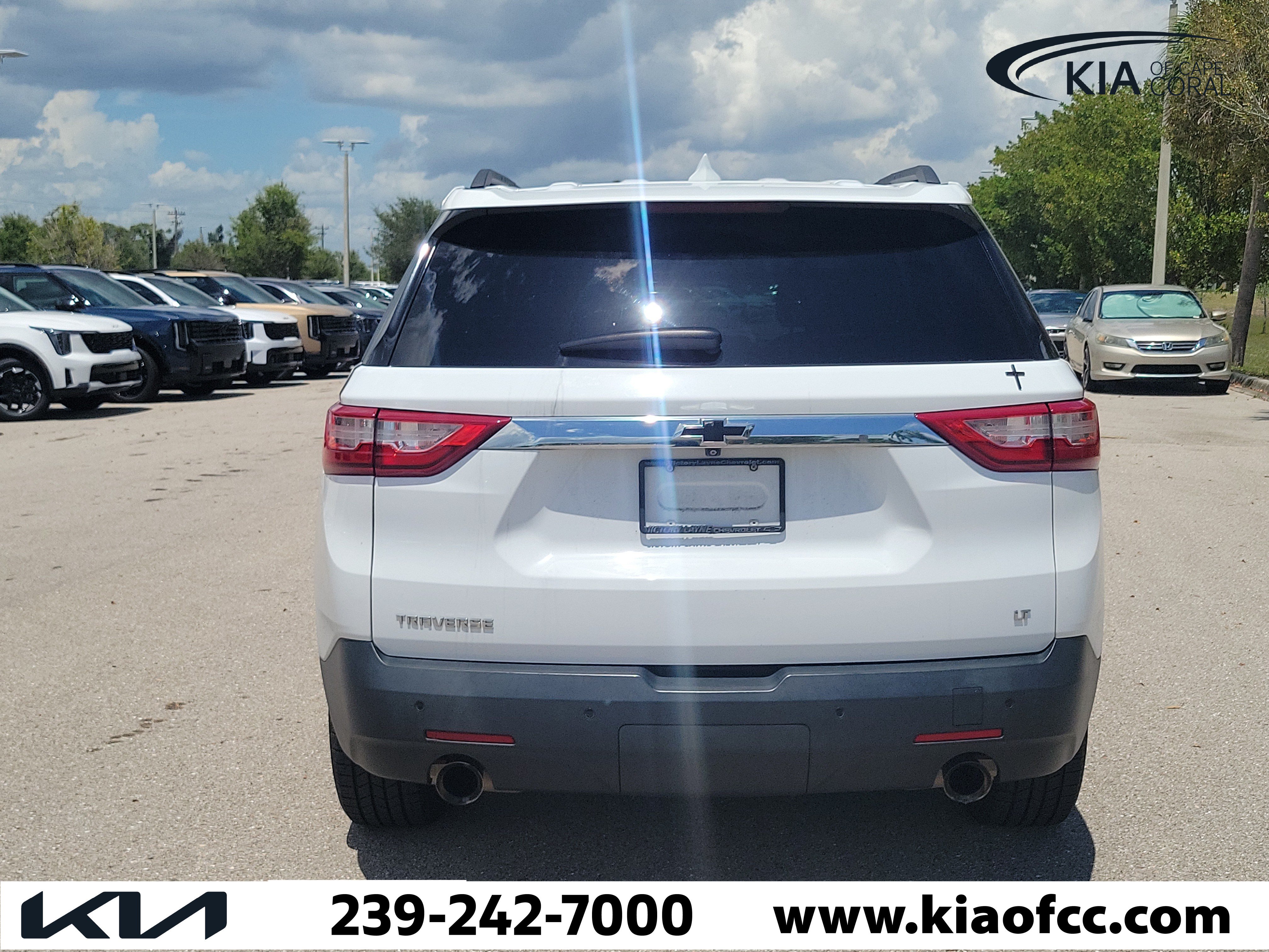 Used 2021 Chevrolet Traverse LT FWD image 5
