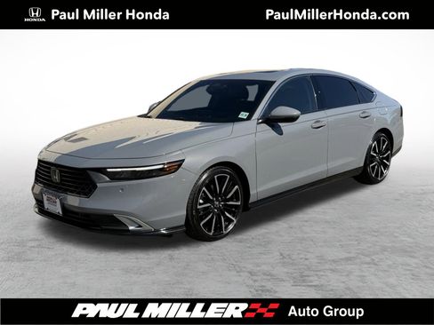 Certified 2023 Honda Accord Touring image 1
