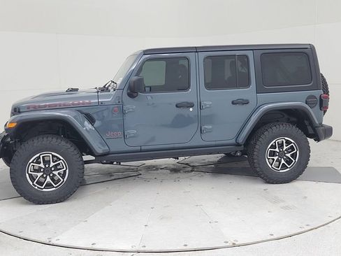 New 2025 Jeep Wrangler Rubicon image 8