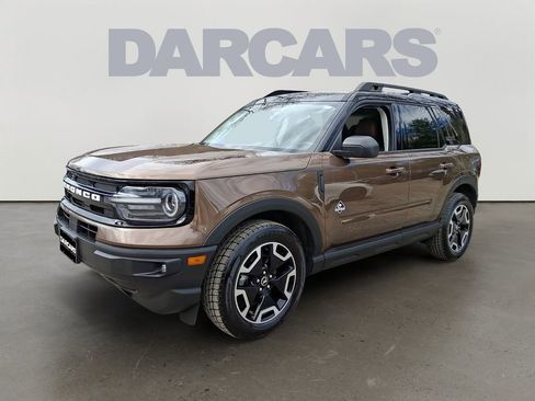 Used 2022 Ford Bronco Sport Outer Banks w/ Tech Package image 3