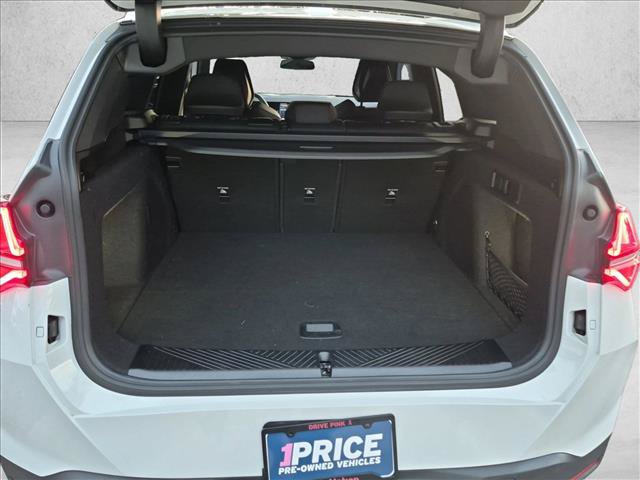 Used 2025 BMW X3 xDrive30i AWD/4WD image 6