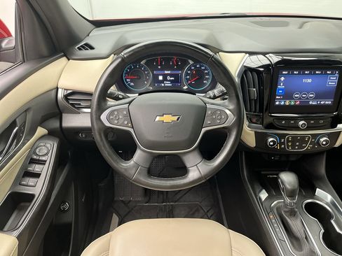 Certified 2023 Chevrolet Traverse LT w/ LT Premium Package image 17