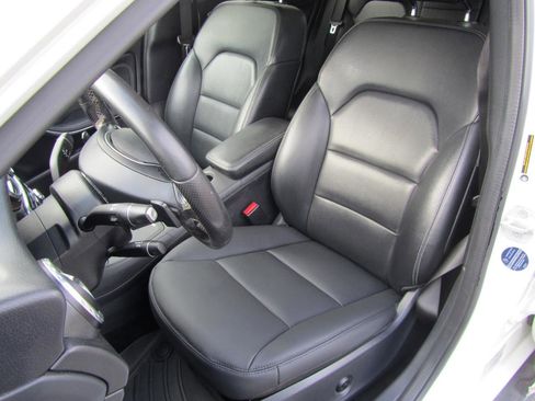 Used 2015 Mercedes-Benz GLA 250 4MATIC image 18