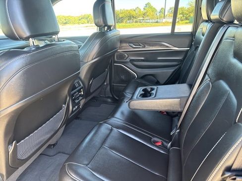 Used 2024 Jeep Grand Cherokee Limited 4xe image 15