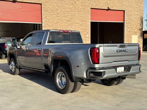 New 2026 GMC Sierra 3500 Denali Ultimate w/ LPO, Black Badging Package image 13