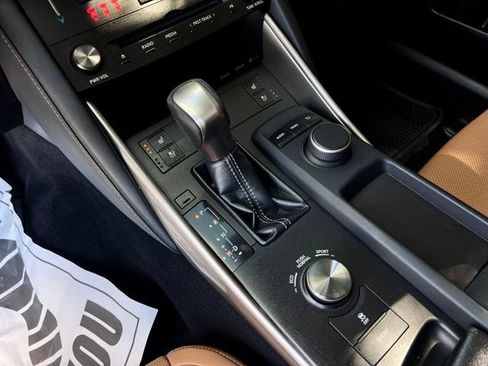 Used 2018 Lexus IS 300 AWD w/ Comfort Package image 37