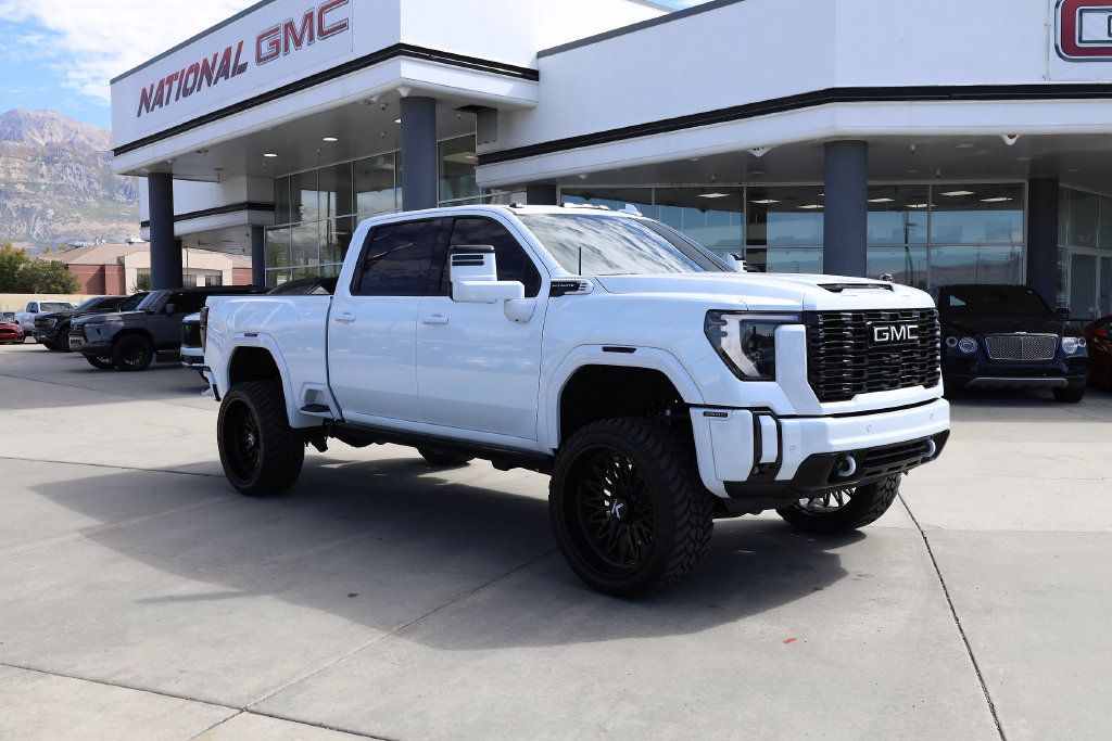 Used 2026 GMC Sierra 3500 Denali Ultimate AWD/4WD image 8