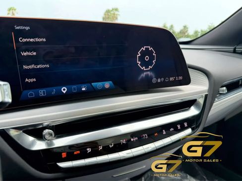 Used 2024 Cadillac Lyriq Luxury RWD image 17