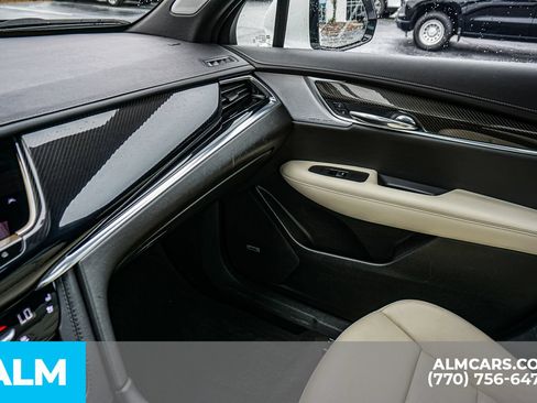 Used 2023 Cadillac XT6 Sport w/ Technology Package AWD/4WD image 47