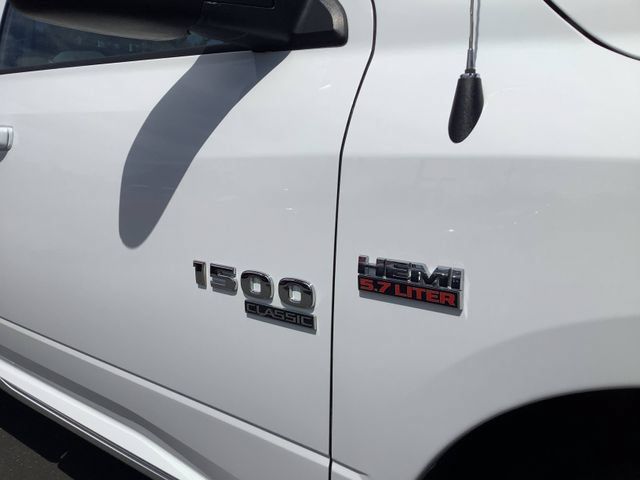 Used 2019 RAM 1500 Classic SLT AWD/4WD image 31