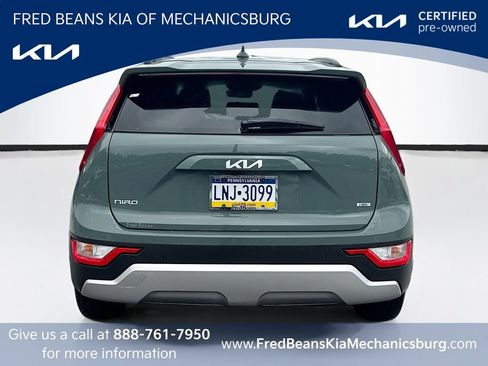 Certified 2024 Kia Niro EX FWD image 6