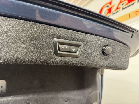 Used 2023 BMW 530i xDrive w/ Premium Package image 40