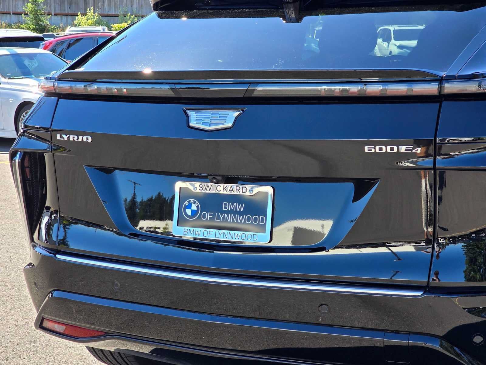 Used 2026 Cadillac Lyriq Luxury AWD/4WD image 13