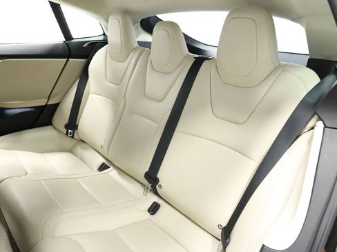 Used 2017 Tesla Model S 75 image 3