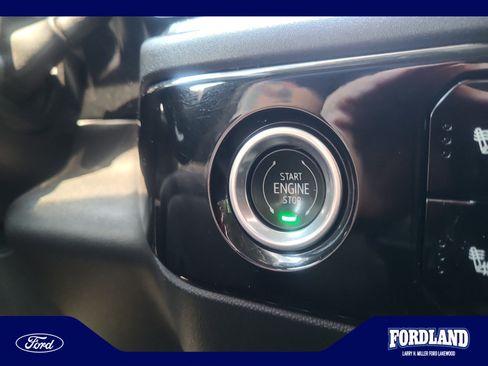 Used 2023 Chevrolet Silverado 1500 LT AWD/4WD image 29