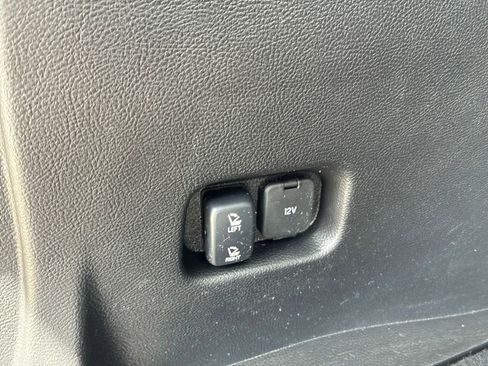Used 2024 Ford Edge Titanium AWD/4WD image 40