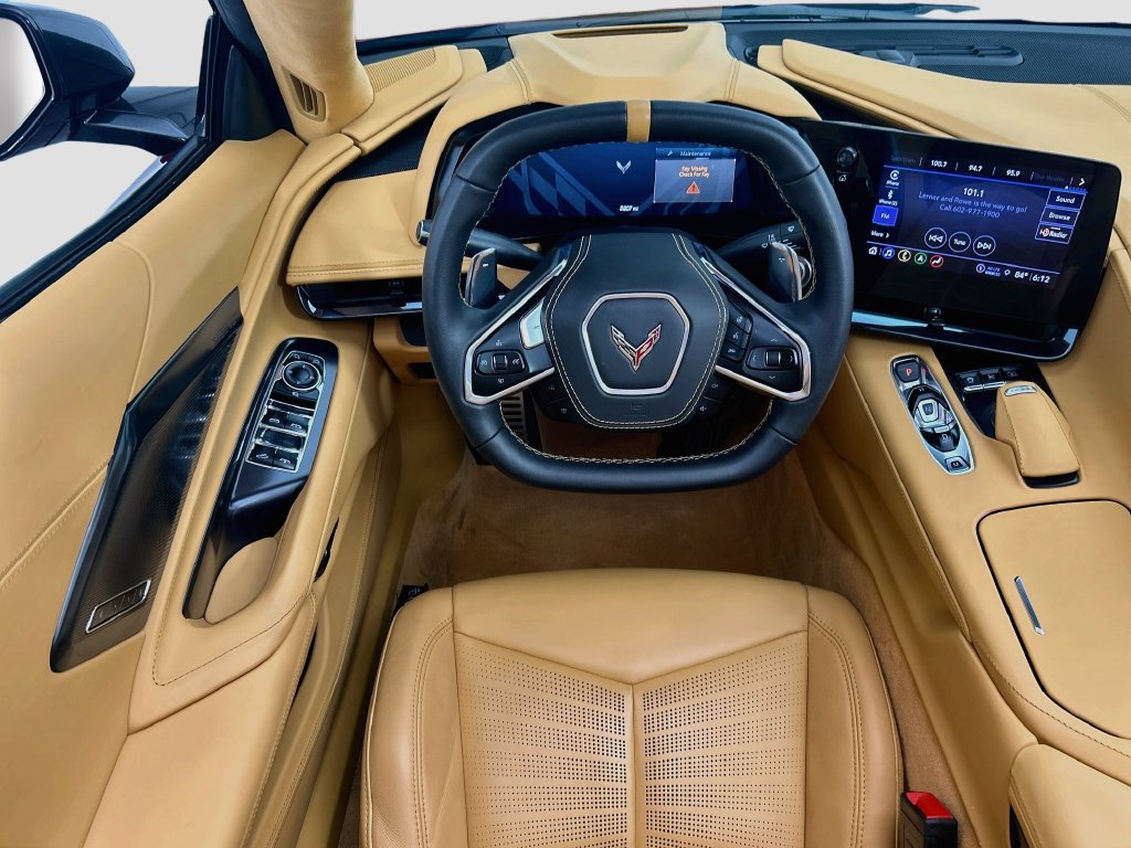Used 2023 Chevrolet Corvette Stingray Premium Conv w/ Z51 Performance Package RWD image 10