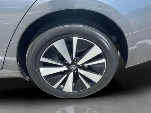 Used 2022 Nissan Altima 2.5 SV FWD image 35