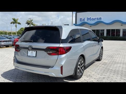 Certified 2025 Honda Odyssey EX-L image 15