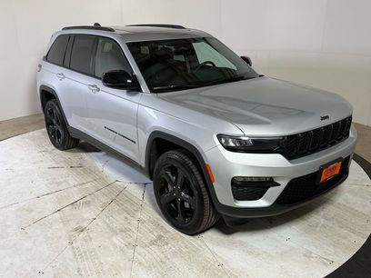 Certified 2025 Jeep Grand Cherokee Limited w/ Black Appearance Package