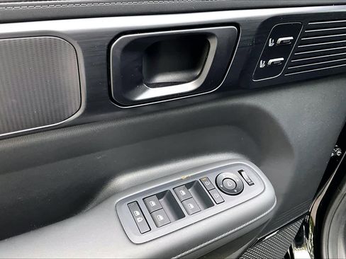 Used 2026 Hyundai Santa Fe Calligraphy AWD/4WD image 32