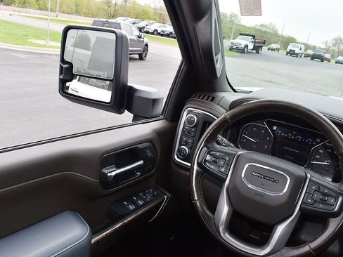 Used 2022 GMC Sierra 3500 Denali w/ Denali Ultimate Package AWD/4WD image 21