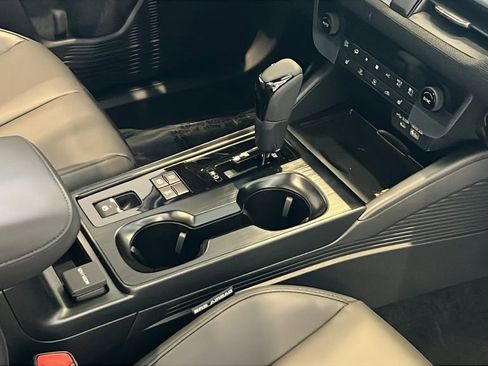 New 2026 Subaru Outback Premium image 11