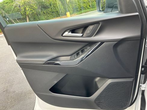 Used 2025 Chevrolet Equinox LT image 20