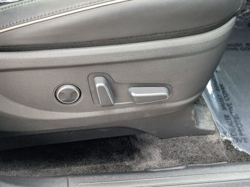 Used 2025 Hyundai Palisade SEL FWD image 39