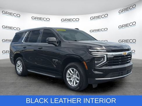 Used 2025 Chevrolet Tahoe LS RWD image 1