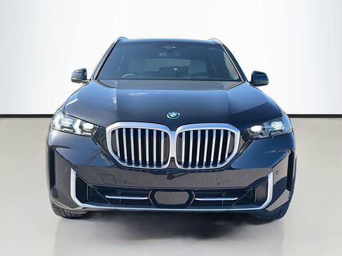New 2026 BMW X5 xDrive50e w/ Climate Comfort Package image 9
