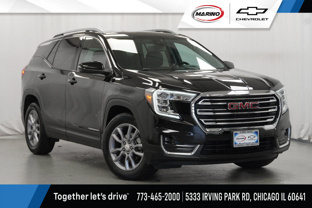 Used 2023 GMC Terrain SLT w/ LPO, Floor Liner Package FWD image 1