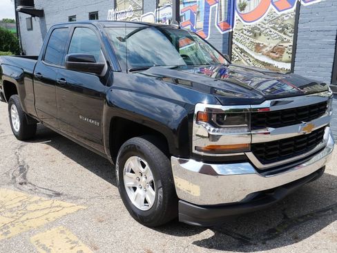 Used 2019 Chevrolet Silverado 1500 LT AWD/4WD image 27