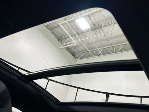 Used 2024 BMW X4 xDrive30i image 32