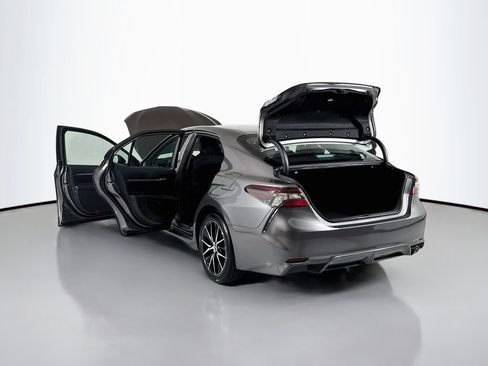 Used 2023 Toyota Camry SE w/ Convenience Package FWD image 25