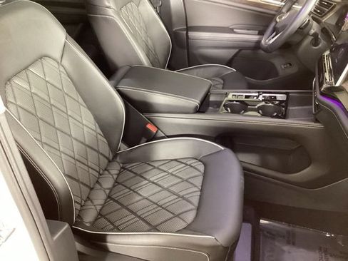 Used 2024 Volkswagen Atlas SEL Premium R-Line AWD/4WD image 21