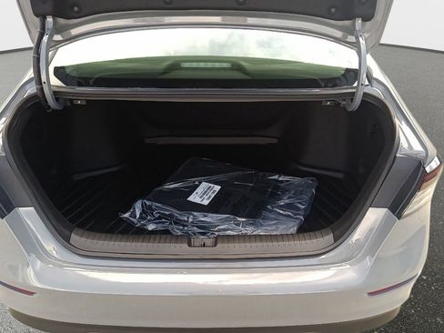 New 2025 Honda Accord SE image 23