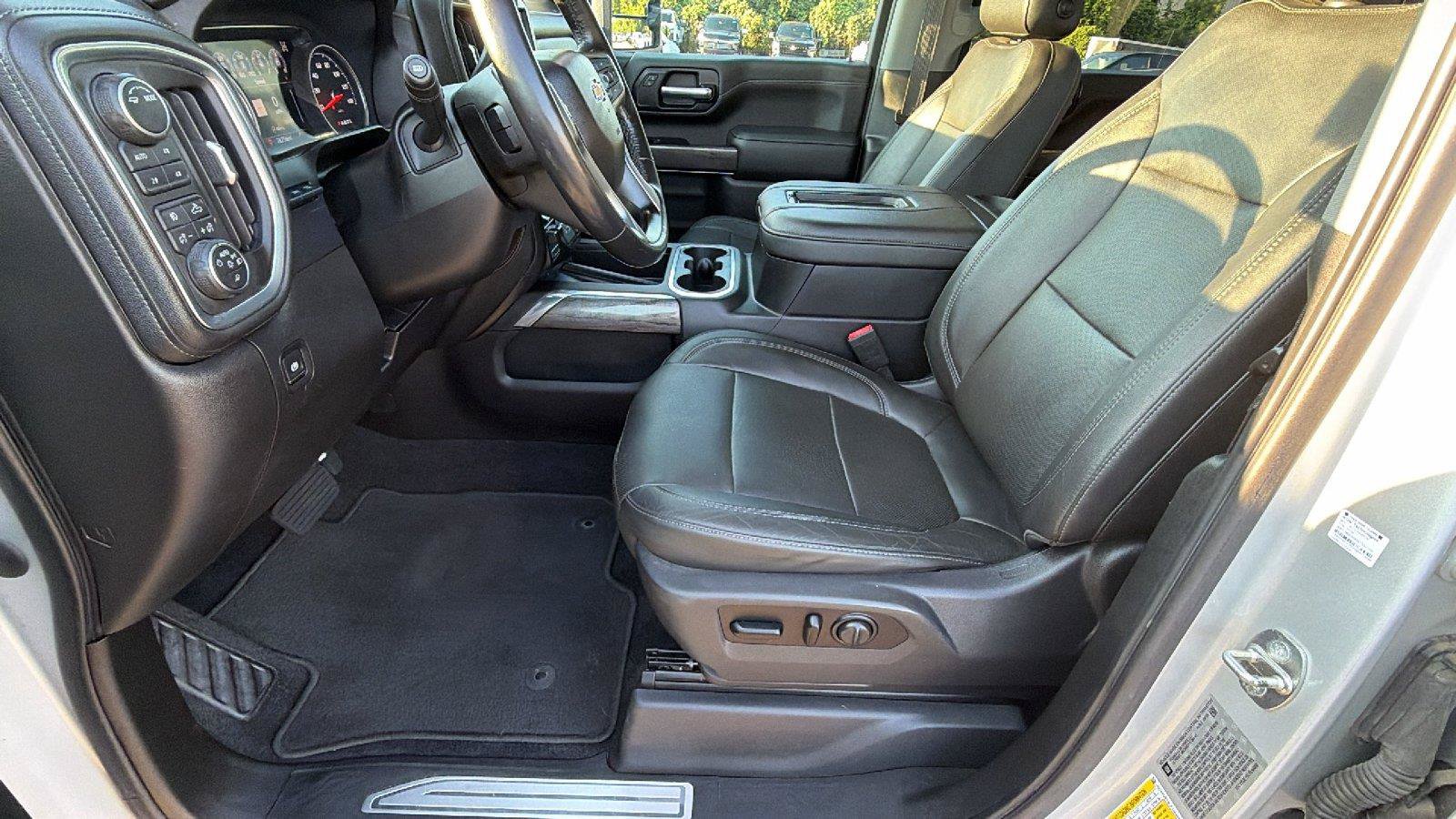 Used 2020 Chevrolet Silverado 3500 LTZ AWD/4WD image 16