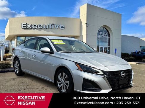 Certified 2023 Nissan Altima 2.5 S FWD image 1