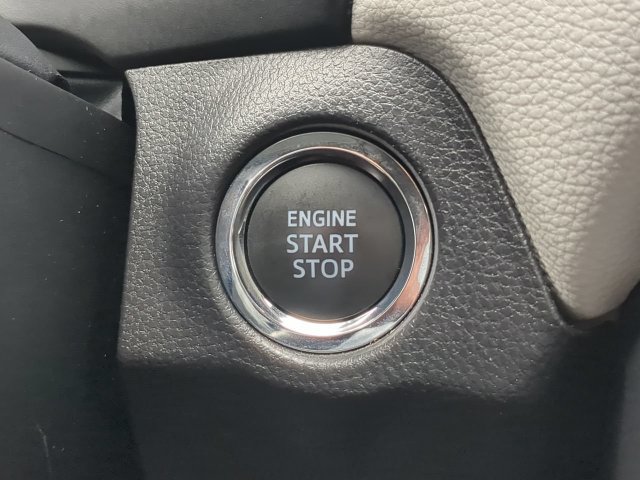 Used 2025 Toyota RAV4 XLE w/ Convenience Package FWD image 34