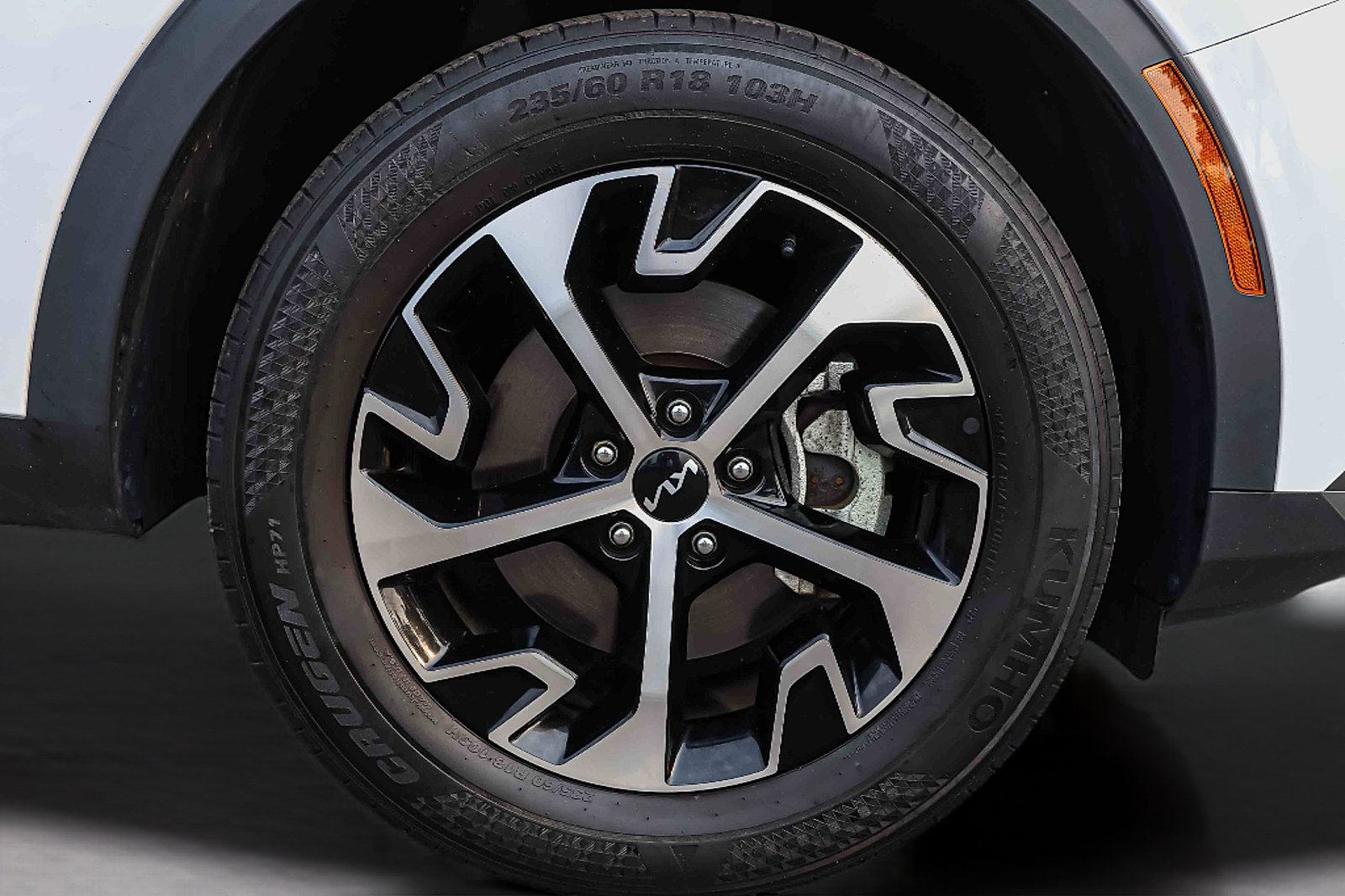 Certified 2024 Kia Sportage EX AWD/4WD image 29