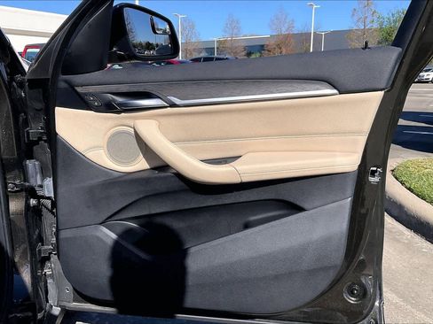 Used 2018 BMW X1 sDrive28i image 19