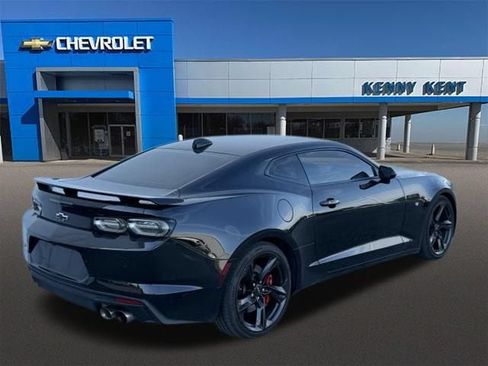 Used 2022 Chevrolet Camaro SS RWD image 5
