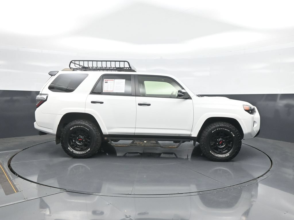 Used 2021 Toyota 4Runner Venture w/ Moonroof Package AWD/4WD image 8